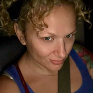 Meet your Posher, Stacie